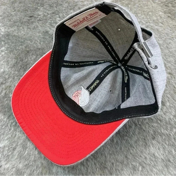 Mitchell & Ness Portland Blazers Hat - Picture 9 of 13